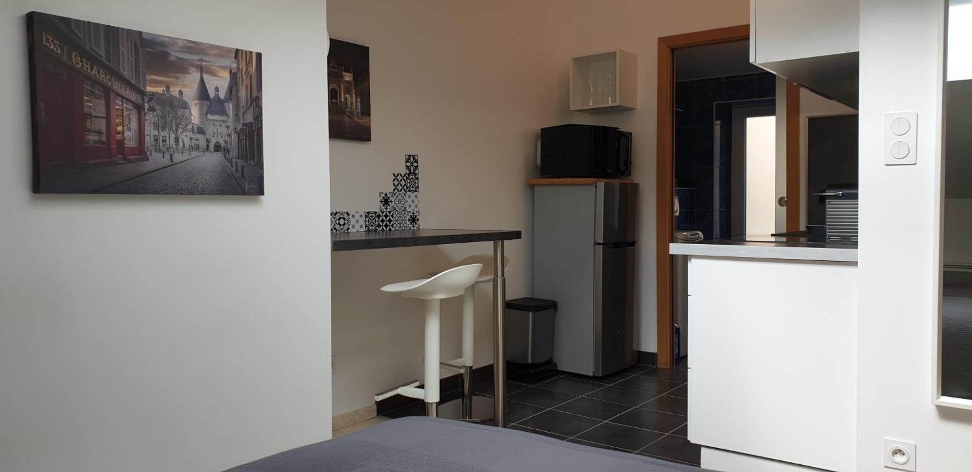 Joli Studio Calme Coeur De Ville Nancy Exterior photo