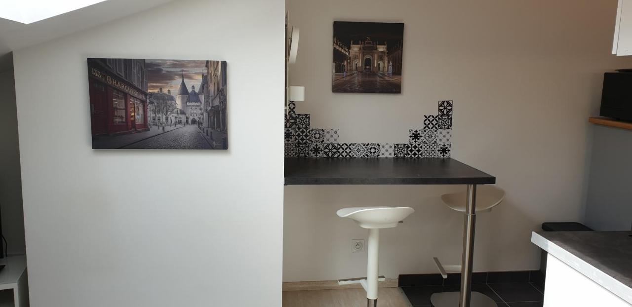 Joli Studio Calme Coeur De Ville Nancy Exterior photo